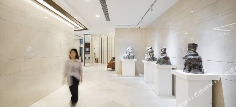 成都九点国际酒店(世纪城新会展远大购物中心店)图片