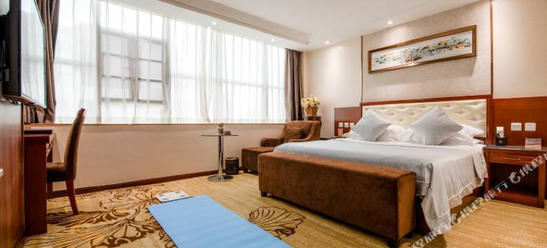 明都大酒店(昆明交三桥地铁站南屏步行街店)图片