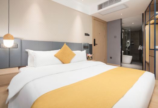 Puyue Hotel (Shenzhen East Railway Station Buji Metro Station) Hotel Overview