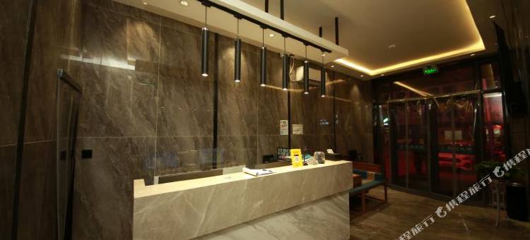 宁城嘉悦宾馆(县医院店)图片