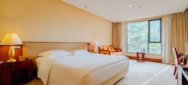 弥勒湖泉红烟宾馆图片