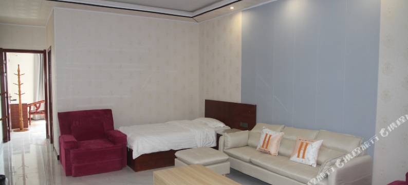 额济纳旗金色圣殿商务宾馆图片