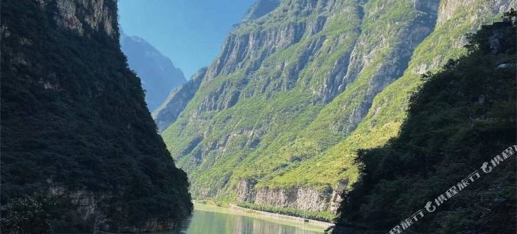 乐山峡谷驿站图片