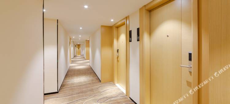 城市便捷酒店(武汉八大家和平公园地铁站店)图片