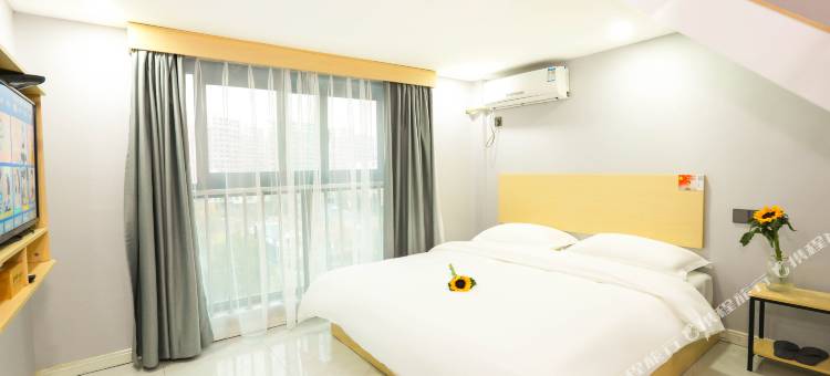 布丁严选酒店(杭州丁兰龙湖天街桃花湖地铁站店)图片