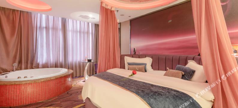 兴义云钻精品主题酒店图片