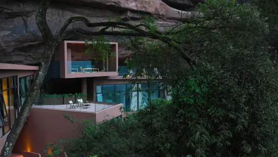豪華