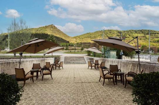 Sky澜·观山酒店