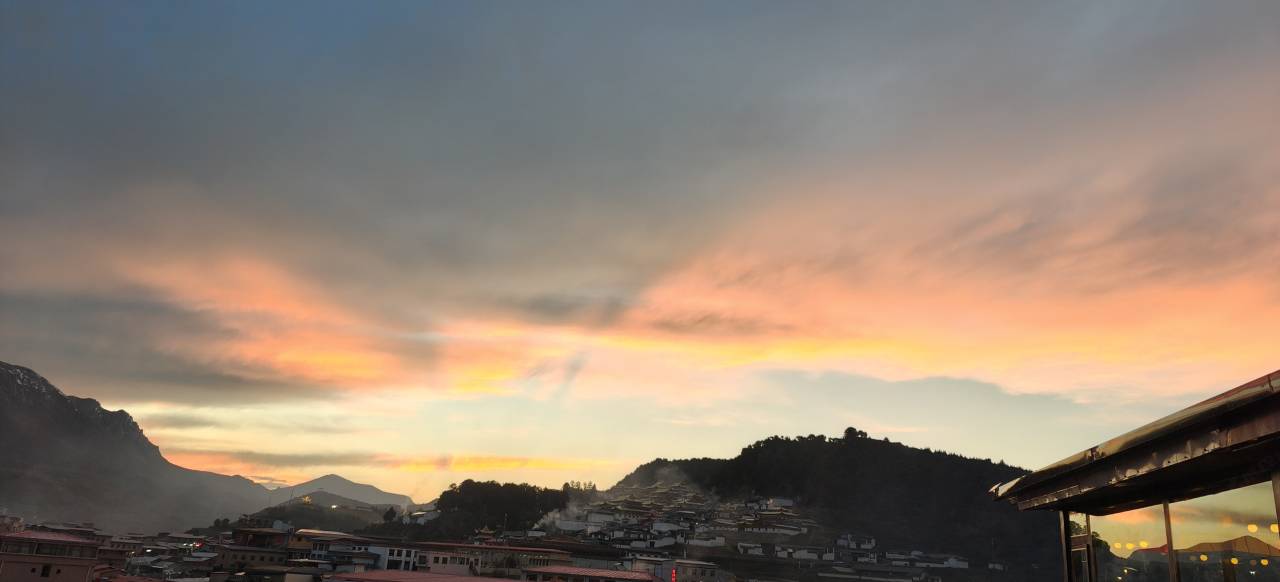 Lodge朗木岭卡・藏式静隅设计|云端藏景|观景亲子美宿(郎木寺店)图片