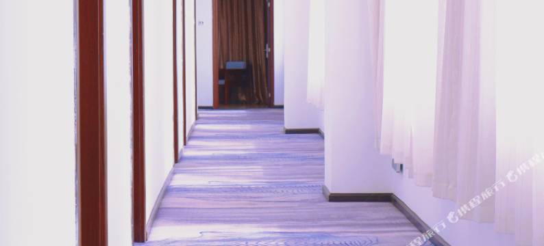 洱源和源酒店图片