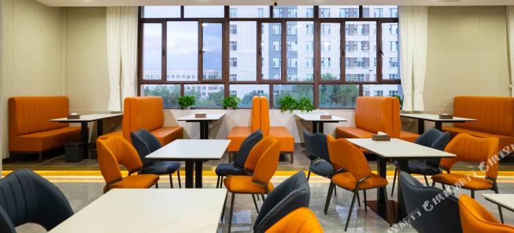 禧钰酒店(石河子大学北校区店)图片