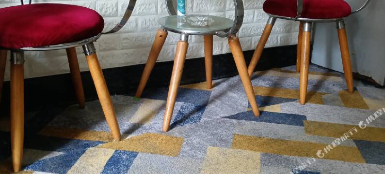 武汉鑫芳旅馆(华中科技大学同济医学院青年路地铁站店)图片