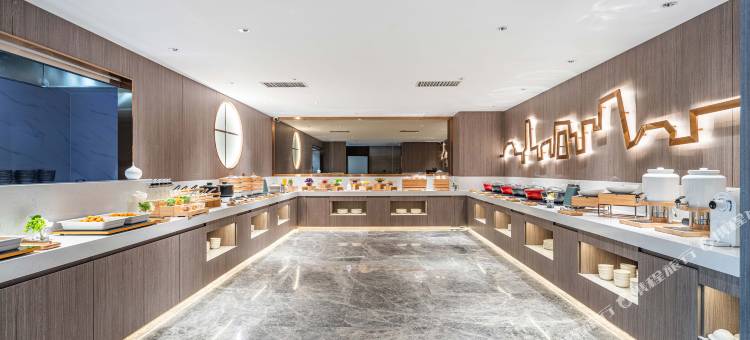 朗丽兹酒店(青岛金沙滩度假区东风大厦店)图片