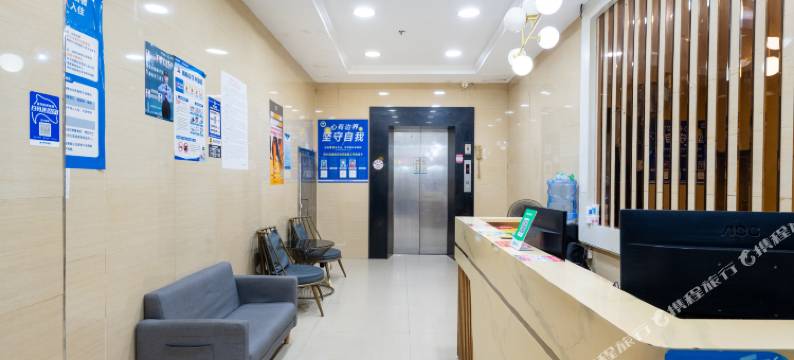 新福酒店(深圳宝安机场固戍地铁站店)图片