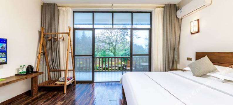 峨眉山竹隐苔客栈图片