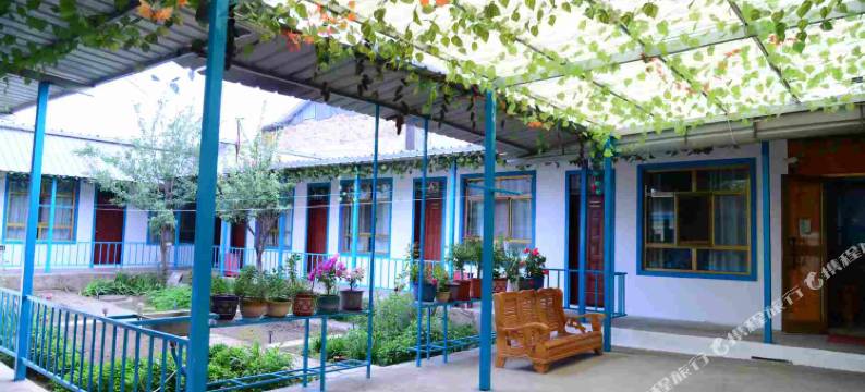 那拉提乡土风情农家院图片