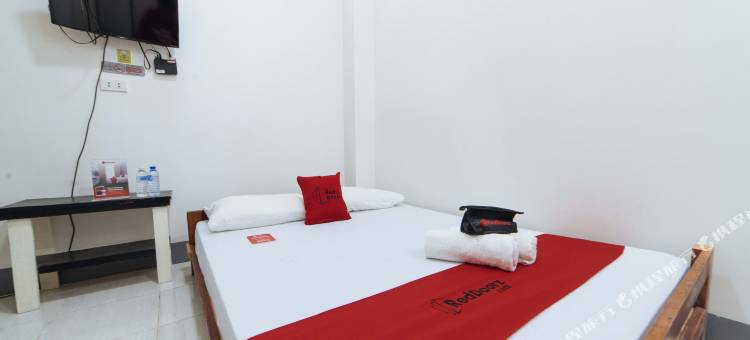 红多兹酒店- 伊洛伊洛加洛广场(RedDoorz @ Plaza Jaro Iloilo)图片