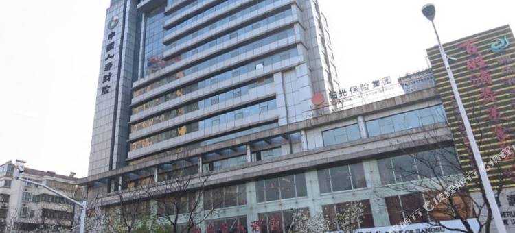 镇江柒月酒店(镇江站万达广场店)图片