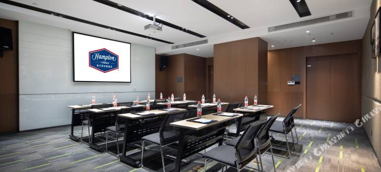 苏州吴江东太湖希尔顿欢朋酒店图片