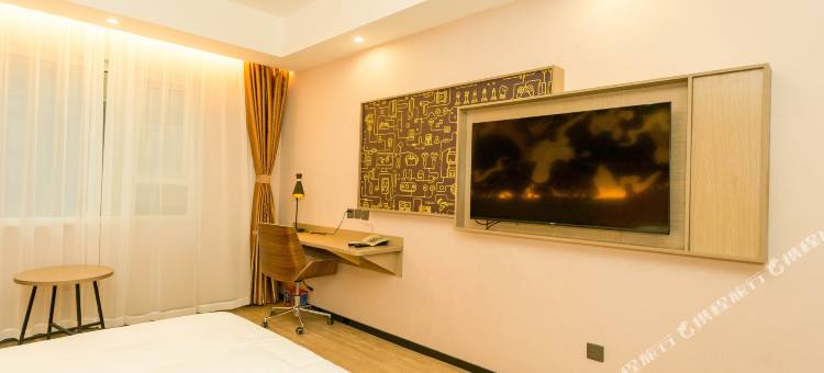 IU酒店(乐山嘉兴路美食街店)图片