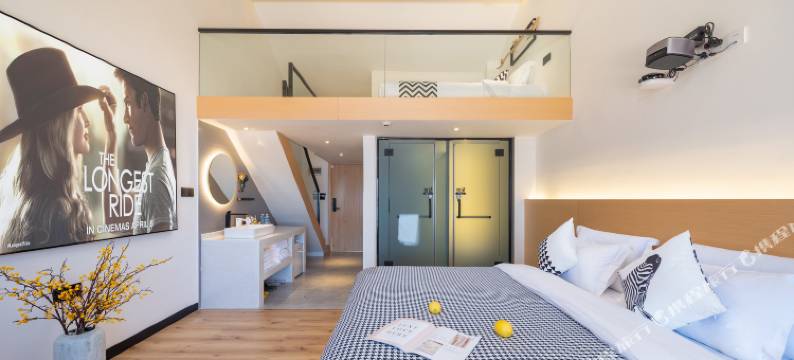 泸沽湖隐竺湖景美宿图片