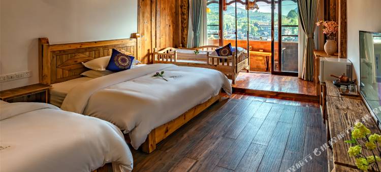 花筑·白河花谷客栈(芙蓉镇瀑布店)图片