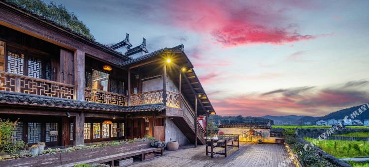 婺源花田溪千亩油菜花海旅拍酒店图片