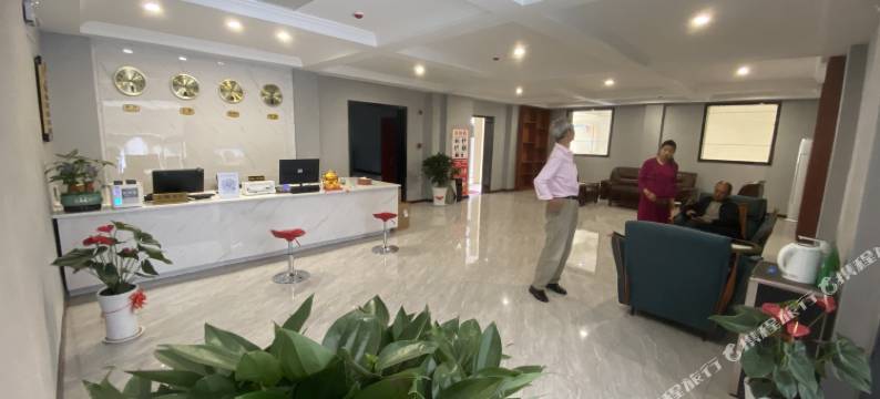 佛坪步步高酒店图片