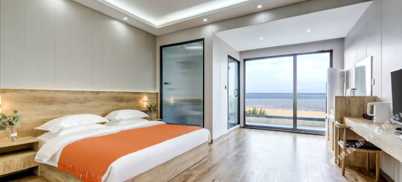 金湾海景酒店SeaViewHotle(北戴河鸽子窝店)图片