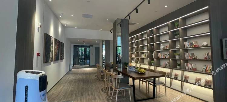 汉庭酒店(武汉万松园王家墩东地铁站店)图片