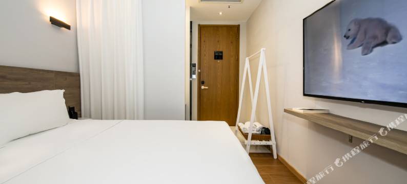 维婉酒店(新郑河南工贸学院沙窝李地铁站店)图片