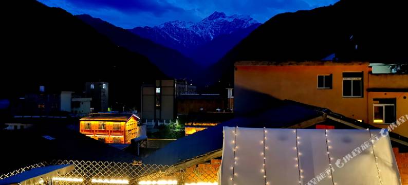 栖蔓精品客栈(磨西古镇海螺沟游客中心店)图片