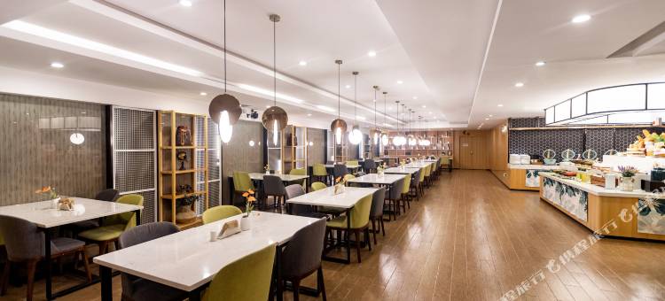 延安百米大道宝塔山亚朵酒店图片