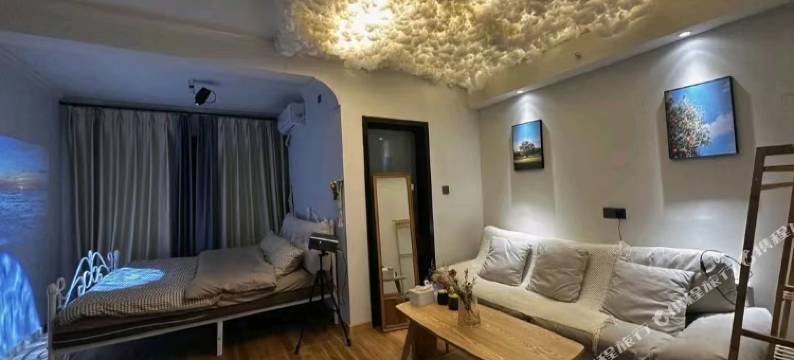 Br电竞酒店(宋寨南街同乐地铁站店)图片