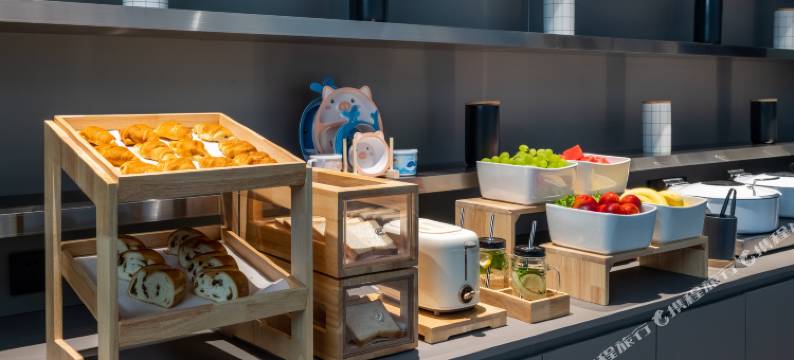 济南大明湖景区芙蓉街轻居酒店图片