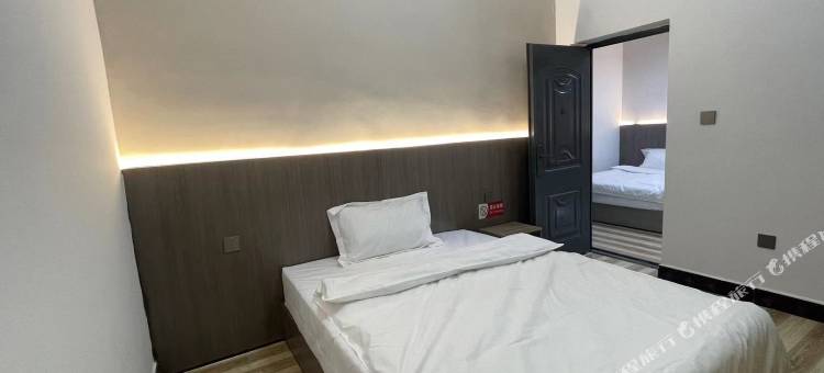 西双版纳景洪启源酒店(告庄西双景星光夜市店)图片