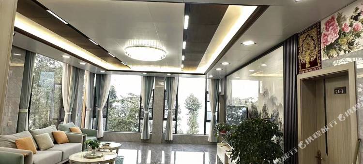 沐光民宿(多依树景区店)图片