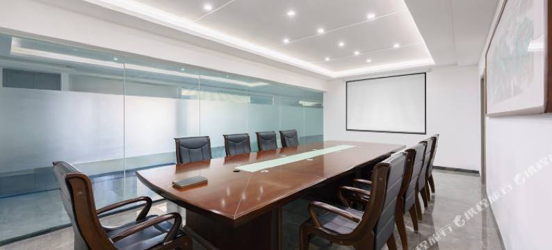 乌鲁木齐颐中园酒店(白鸟湖万达广场店)图片