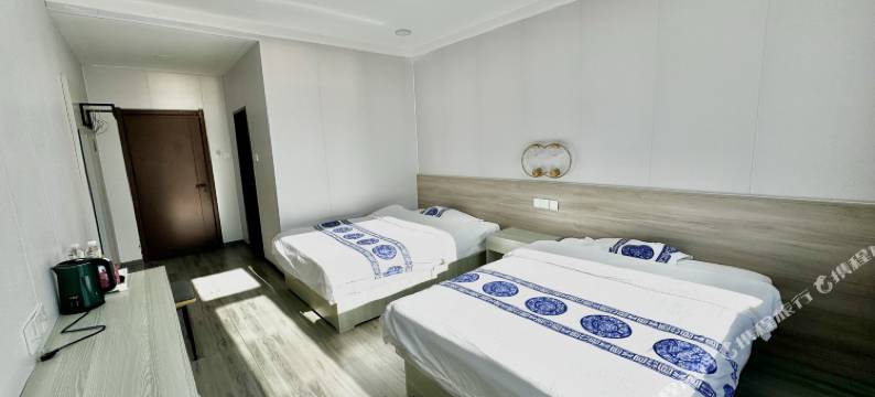 乌兰布统草原云朵宾馆图片