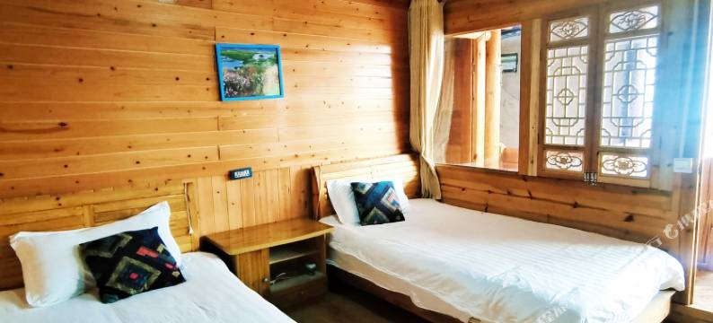 泸沽湖诺亚方舟酒店图片