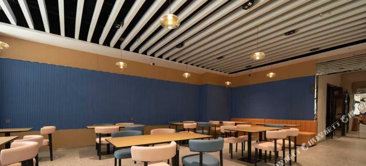 家蜓酒店公寓(徐州高铁东站金龙湖地铁站店)图片