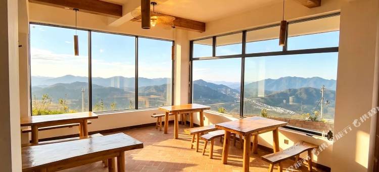 行雲揽山智能度假民宿(加榜梯田店)图片