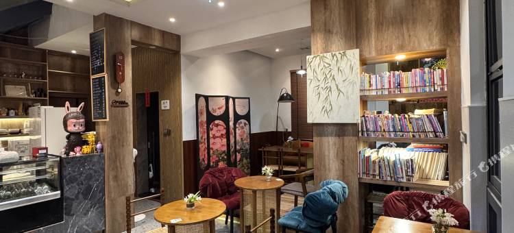 肇庆星澜湖景coffe民宿图片