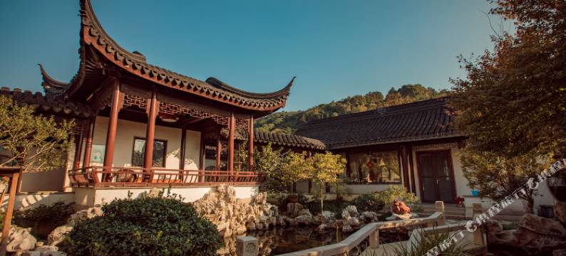苏州太湖生态岛聆风山居民宿图片