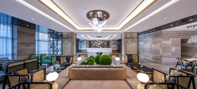 菏泽长江东路桔子水晶酒店图片