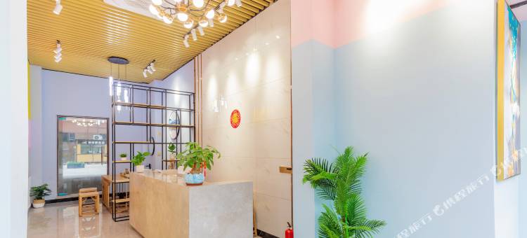 云季不凡公寓(佛山勒流云空间店)图片