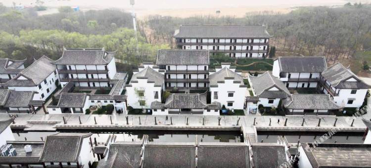 南娱湖畔海景度假酒店图片