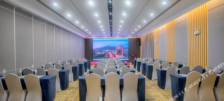 泰安中心智选假日酒店图片