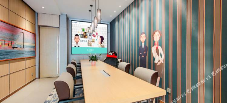 白玉兰酒店(大连恒隆广场西安路地铁站店)图片