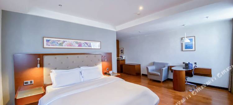 和颐酒店(西宁大新街夜市中心广场店)图片